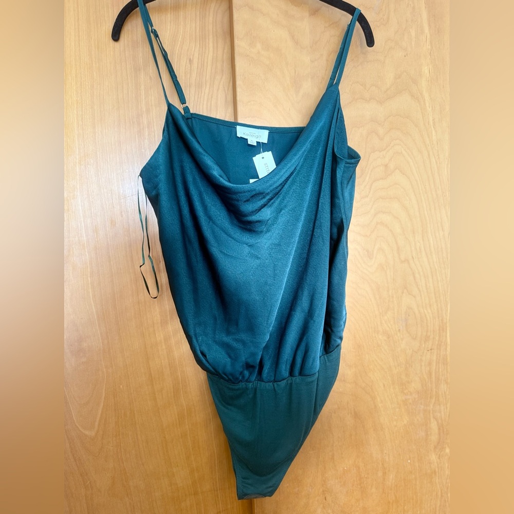 Elegant Green Women's Dress